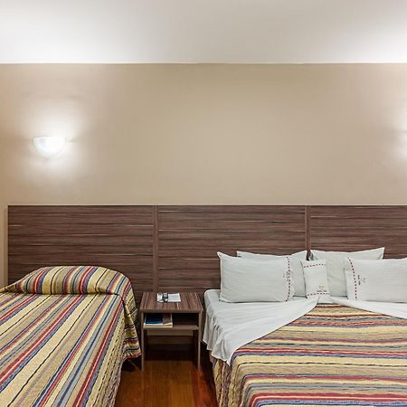 Abba Hotel Betim Esterno foto