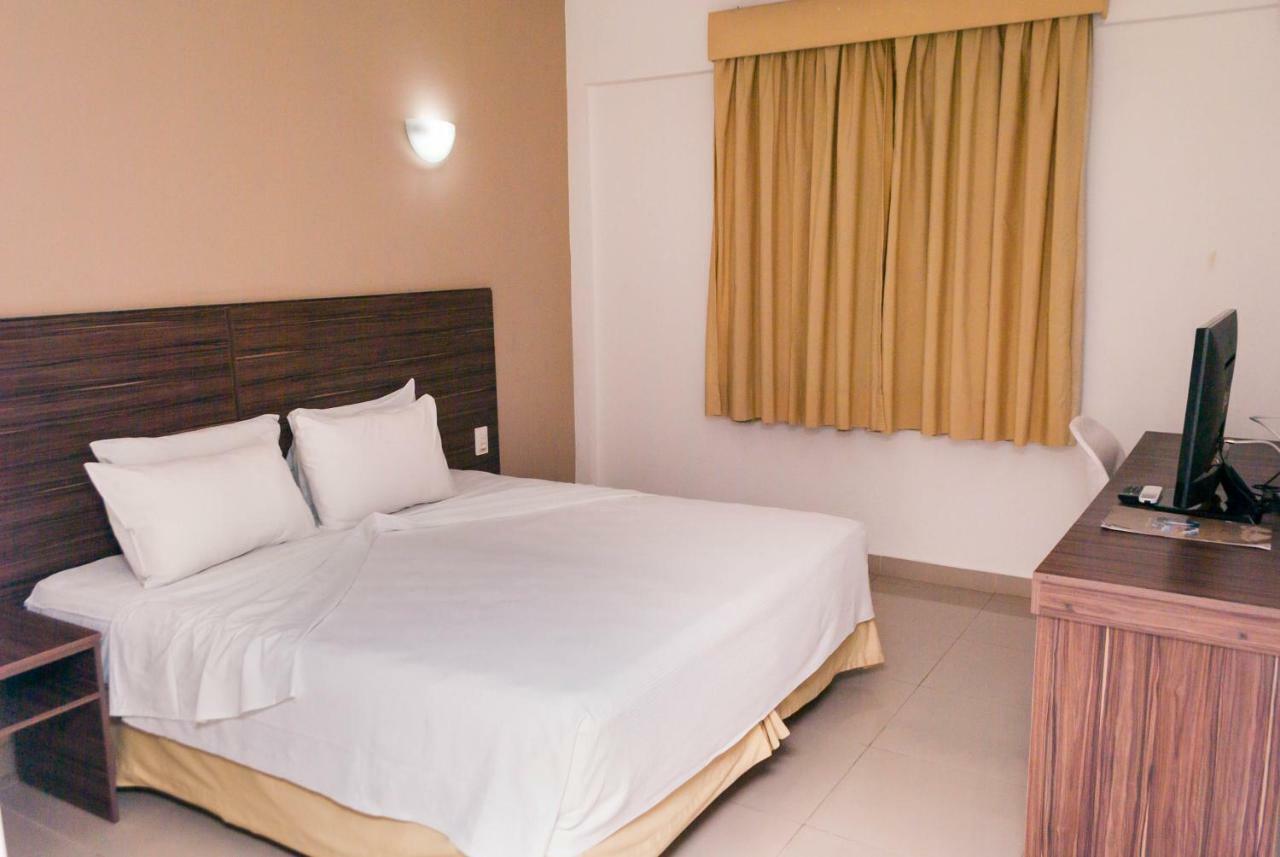 Abba Hotel Betim Esterno foto